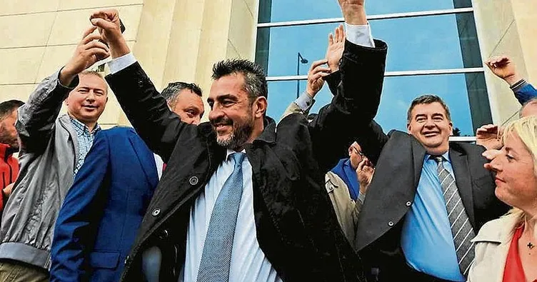 Fena yakalandı istifa etti