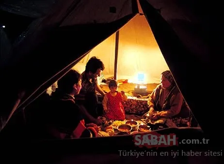 17 Ağustos 1999.. Türkiye'yi yıkan depremin acı görüntüleri