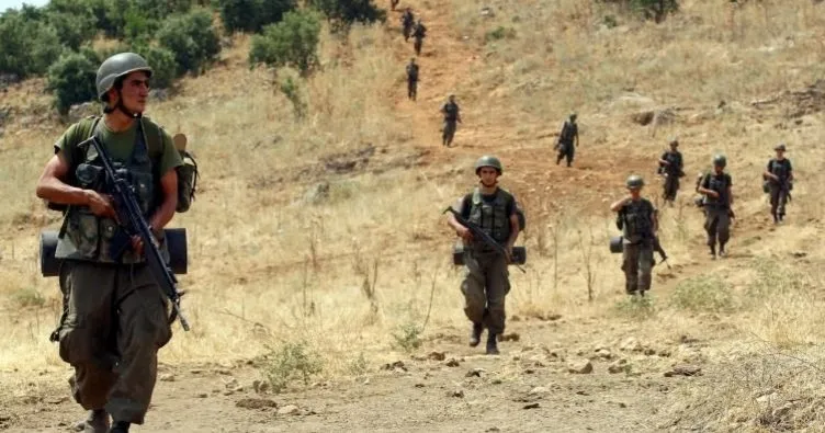 Diyarbakır’da teröristlere ait 8 sığınak imha edildi