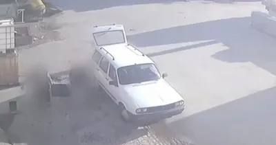 Plakaları söküp maskeyle işyerlerinden hırsızlık yapan 2 şüpheliye suçüstü #sakarya