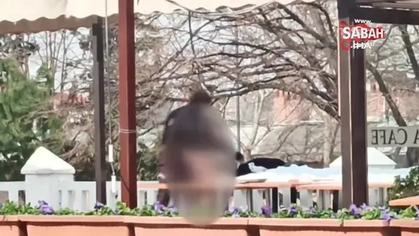 Bursa'da sokak ortasında soyunan çıplak kadın... Şoke eden skandal olay! | Video