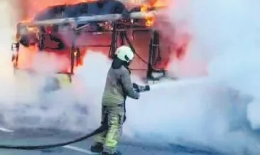 Otobüsler yanmaya devam ediyor #istanbul