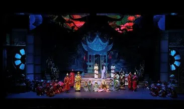 Milletin evinde bir ilk: Beştepe’de opera gecesi! Emine Erdoğan Turandot operasını izledi