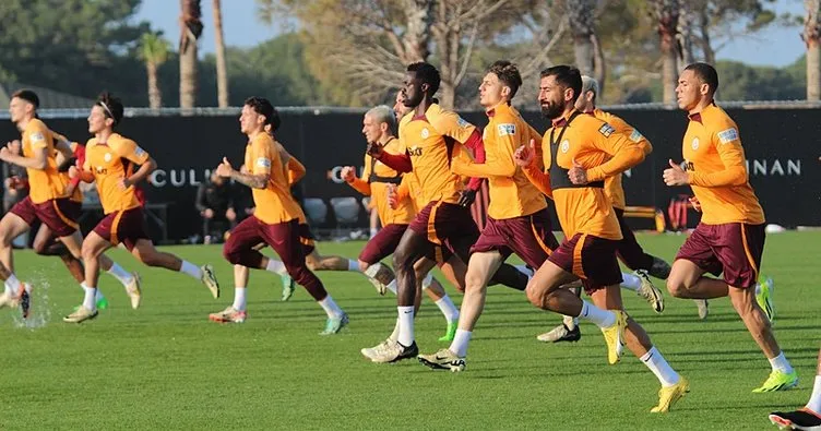 Galatasaray, Antalya kampında hazırlıklarına devam etti