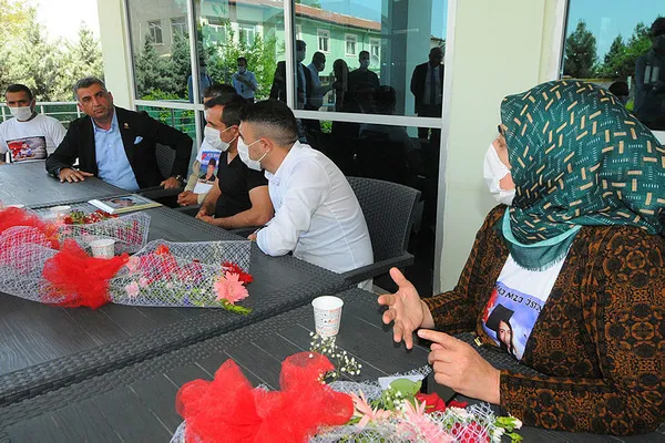 Diyarbakır Anneleri'nden CHP'li vekile şok! Kemal Bey’in aklına şimdi mi geldik