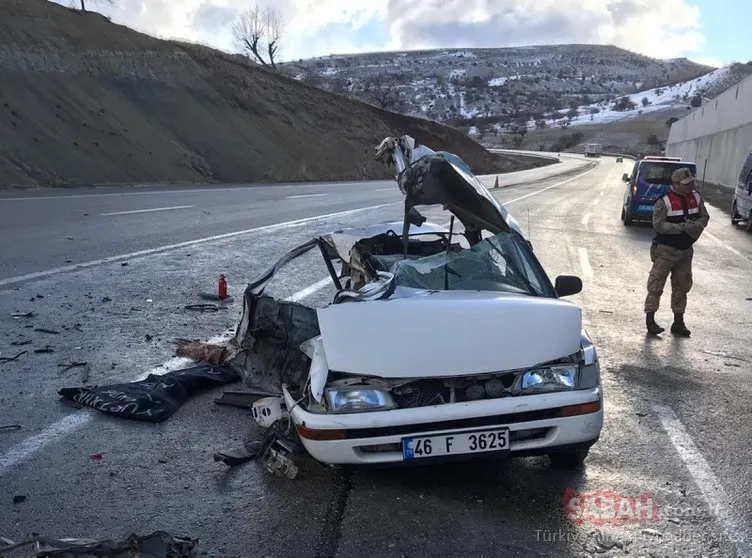Malatya’da feci kaza! Kamyonla çarpışan otomobildeki baba oğul öldü