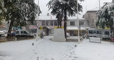 Seydikemer’e mevsimin ilk karı yağdı