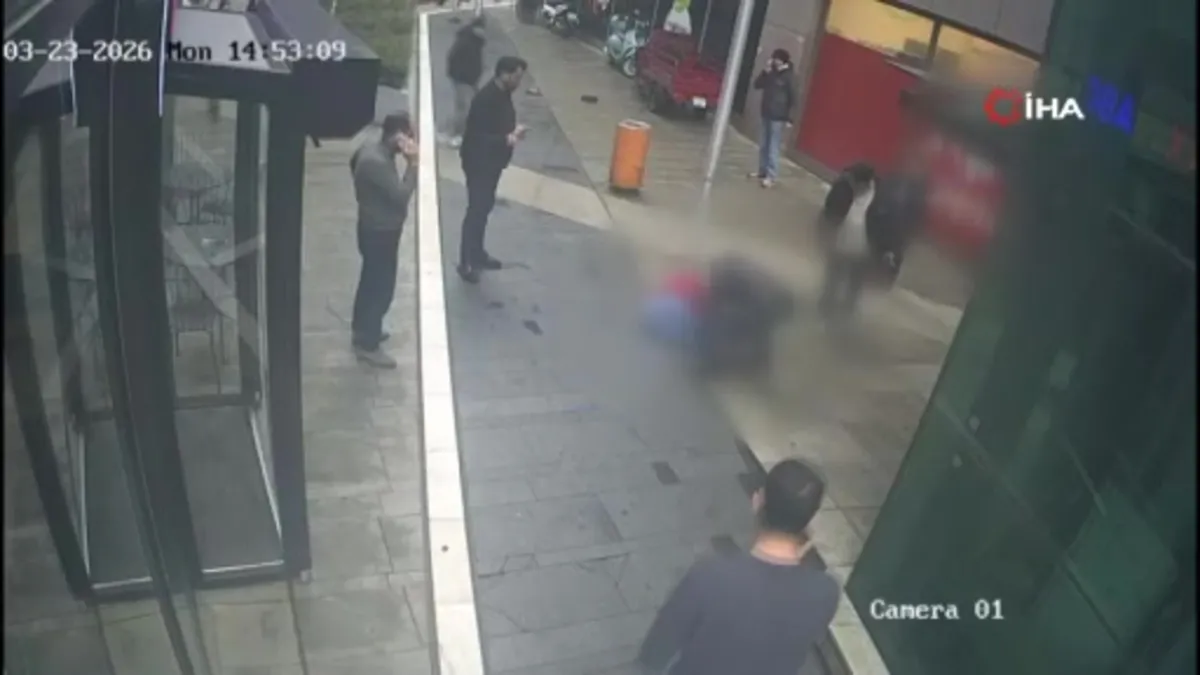 SON DAKİKA | Erol Köse’nin düşme anı görüntüleri ortaya çıktı | Video videosunu izle SON DAKİKA | Erol Köse’nin düşme anı görüntüleri ortaya çıktı | Video videosunu izle