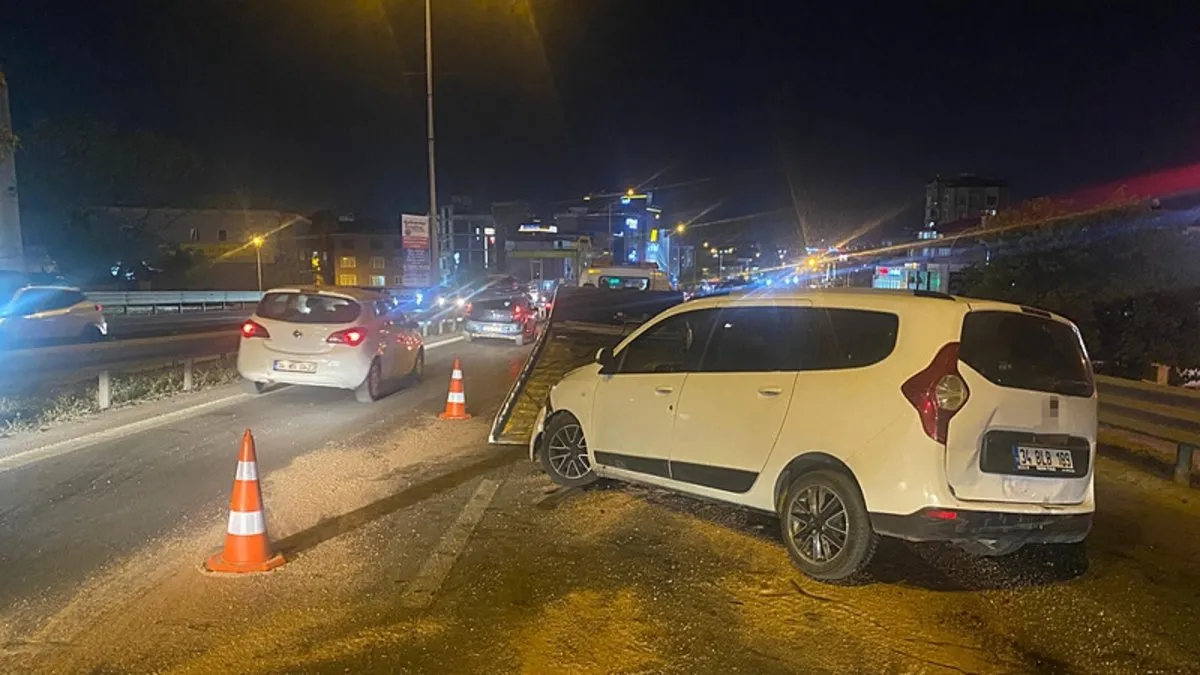 Pendik’te zincirleme kaza: 1’i çocuk, 5 yaralı! Pendik’te zincirleme kaza: 1’i çocuk, 5 yaralı!