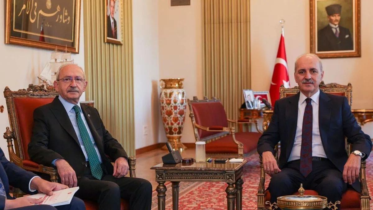 TBMM Başkanı Numan Kurtulmuş ve CHP Genel Başkanı Kemal Kılıçdaroğlu'nun görüşmesine dair bir görsel.