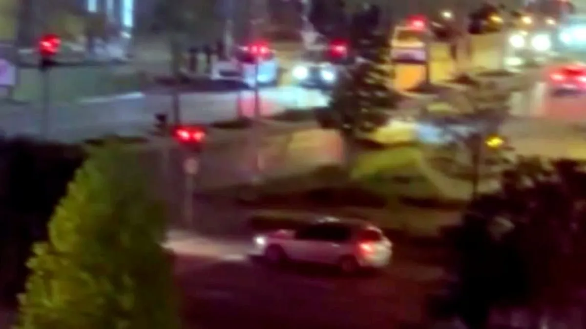 17 yaşındaki saldırgan işyerini kurşunladı! Üzerinden el bombası çıktı 17 yaşındaki saldırgan işyerini kurşunladı! Üzerinden el bombası çıktı