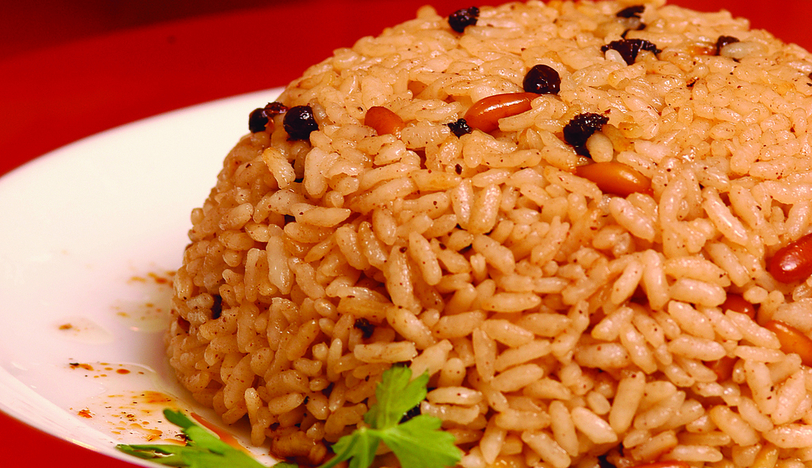 Fıstıklı ve Üzümlü Pilav