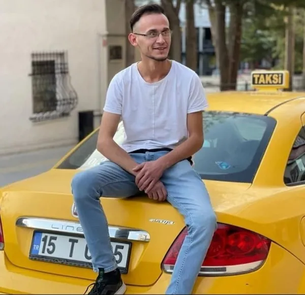 burdurda-takla-atan-otomobilin-surucusu-hayatini-kaybetti-1792071364995.jpg