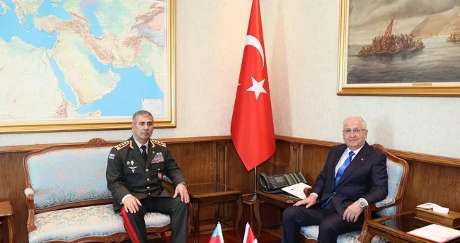 Bakan Güler, Azerbaycanlı mevkidaşı ile bir araya geldi Bakan Güler, Azerbaycanlı mevkidaşı ile bir araya geldi