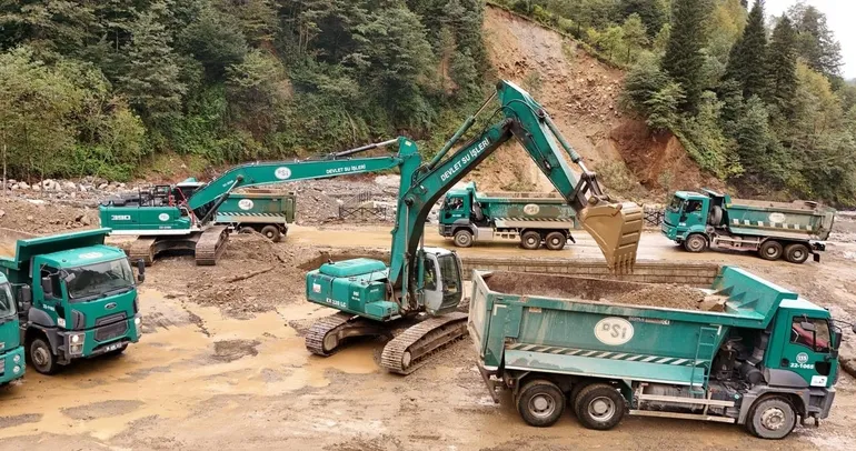 Doğu Karadeniz’de taşkın önlemi: Dere yatakları temizleniyor