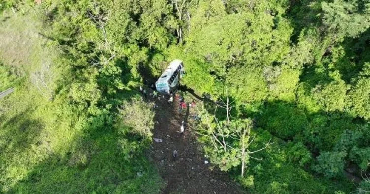Meksika’da yolcu otobüsü faciası! Uçuruma yuvalandı: 18 ölü