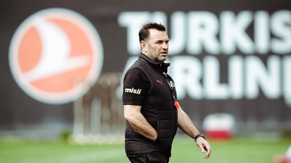 Galatasaray’da Trabzonspor maçında 3 eksik! Kamp kadrosu açıklandı Galatasaray’da Trabzonspor maçında 3 eksik! Kamp kadrosu açıklandı