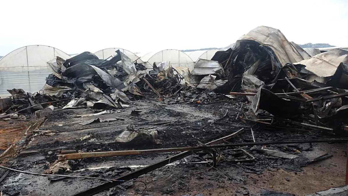 SON DAKİKA… Antalya’daki konteyner yangınında 7 aylık hamile anne ile 5 evladı ölmüştü: Faciada çarpıcı gelişme SON DAKİKA… Antalya’daki konteyner yangınında 7 aylık hamile anne ile 5 evladı ölmüştü: Faciada çarpıcı gelişme