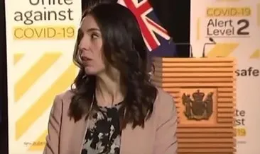 Son dakika: Yeni Zelanda Başbakanı Jacinda Ardern canlı yayında depreme yakalandı! İşte o anlar...