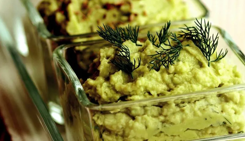 Avokado Salatası