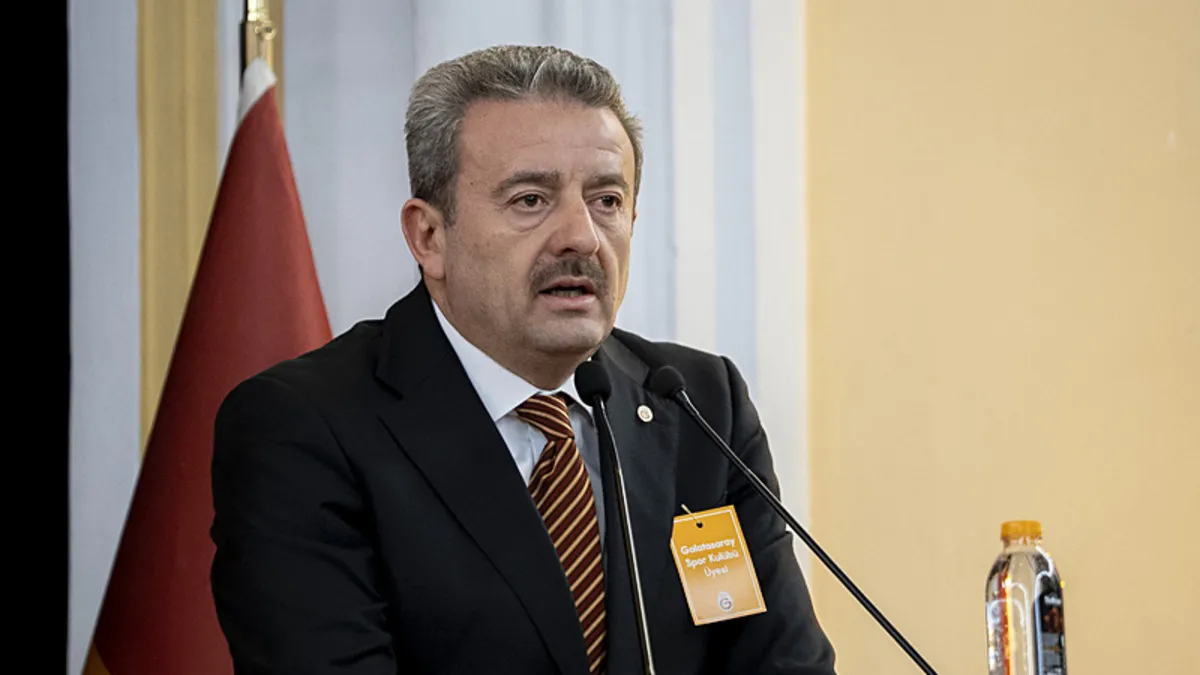 İbrahim Hatipoğlu: Hakem hatalarından en çok puan kaybetmiş takım Galatasaray’dır! İbrahim Hatipoğlu: Hakem hatalarından en çok puan kaybetmiş takım Galatasaray’dır!