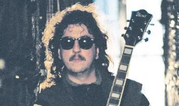 Bir üçüncü göz gerek, hayat sevgidir...