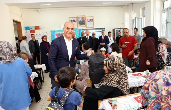 depremi-yasayan-adiyamandaki-5-bin-birinci-sinif-ogrencisine-kirtasiye-destegi-1788807637111.jpg