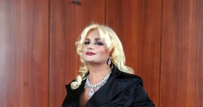 63 yaşındaki Banu Alkan yıllara meydan okudu! Afrodit sosyal medyada olay yarattı