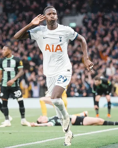 torreira-gider-sarr-gelir-1787174689225.jpeg