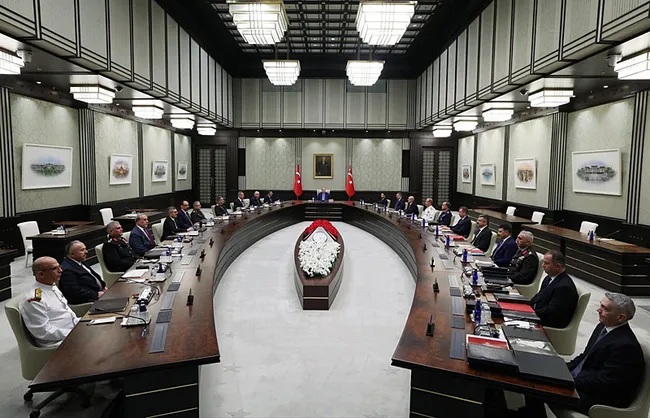 kritik-mgk-toplantisi-sona-erdi-1790787674822.jpeg Kritik MGK toplantısı sonrası 8 maddelik bildiri yayımlandı!