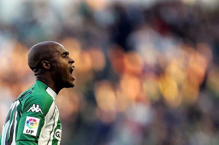 Dünyanın en iyi frikikçileri belli oldu! Süper Lig’in efsaneleri 32 yıldızlık listeyi yıktı geçti