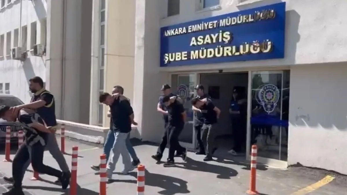 Ankara’da drift magandalarına operasyon: 11 şüpheliye ev hapsi Ankara’da drift magandalarına operasyon: 11 şüpheliye ev hapsi