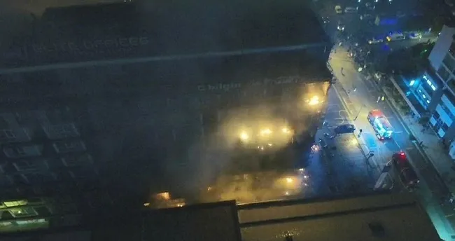 Bursa’da milyon dolarlık ofisler böyle yandı Bursa’da milyon dolarlık ofisler böyle yandı