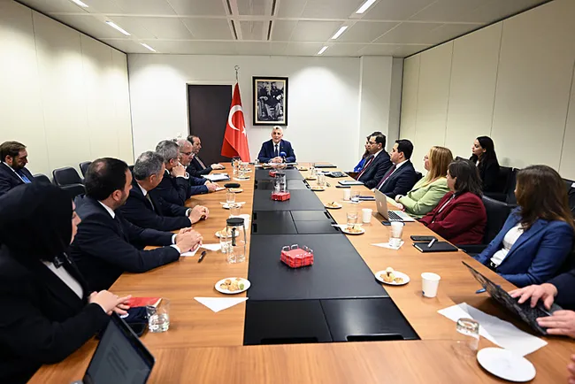 bakan-bolat-turkiye-oyun-kuruculuk-yapan-4-5-ulkeden-biri-1775751887112.jpeg Bakan Bolat: “Türkiye oyun kuruculuk yapan 4-5 ülkeden biri”