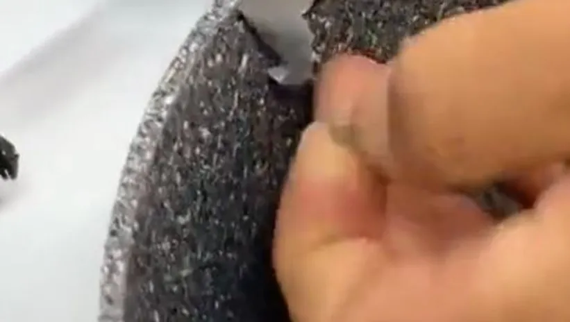 Sosyal medyadaki video şoke etti! Tencere diye ne kullanıyoruz? Granit görünümlü tencere ölümcül hastalığı getiriyor!