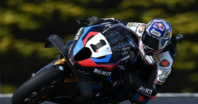 Milli motosikletçi Toprak Razgatlıoğlu, İtalya’da superpole yarışını kazandı