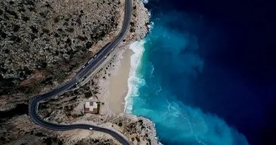 Dünyaca ünlü plajın rengini değiştiren olay