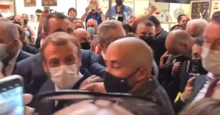 Fransa Cumhurbaşkanı Emmanuel Macron’a ’yumurtalı’ saldırı: O anlar böyle görüntülendi