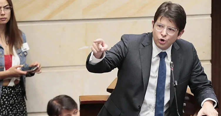 Kolombiya seçimlerinde aday gösterilmişti: Silahlı saldırıda can verdi