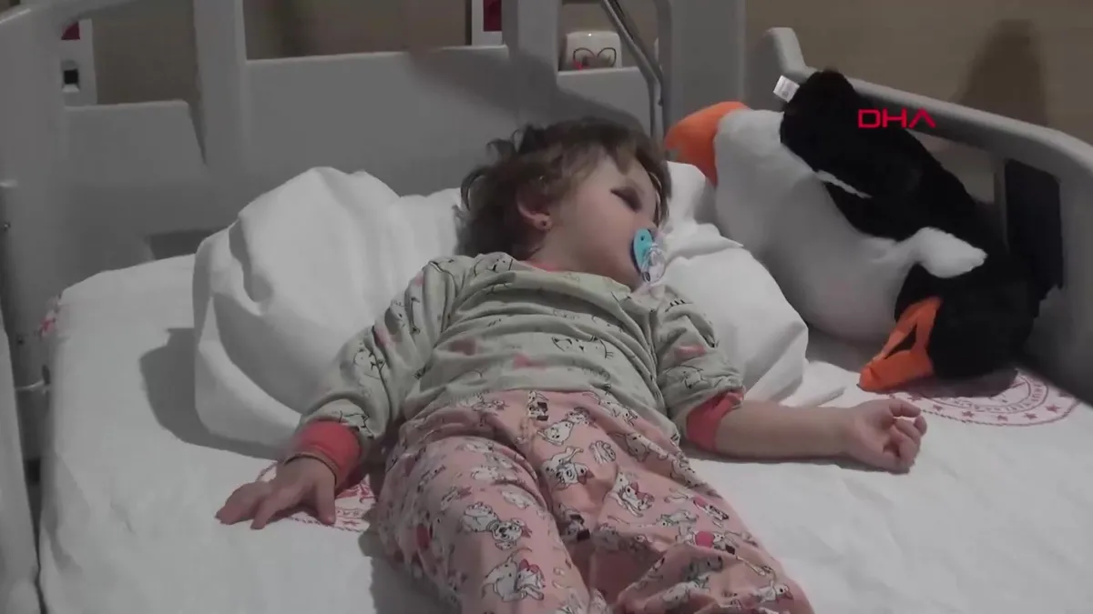 14 aylık bebeğiyle birlikte darp edildi! | Video videosunu izle 14 aylık bebeğiyle birlikte darp edildi! | Video videosunu izle