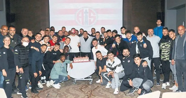 Akrep ilk peşinde