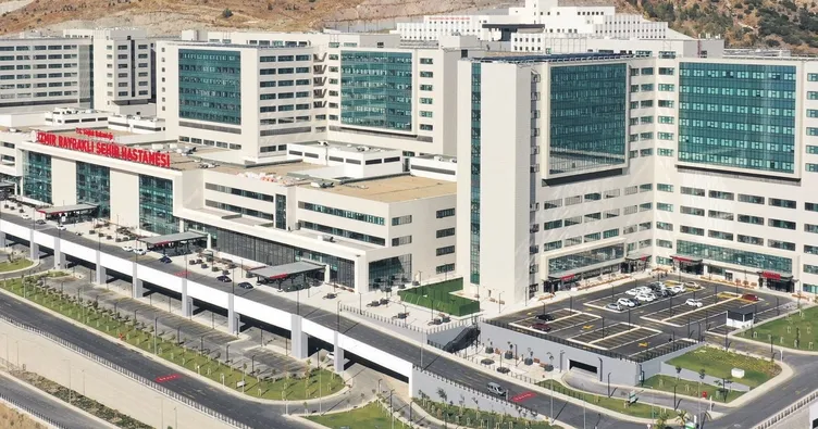 1.5 yılda 100 hastaya kemik iliği nakli