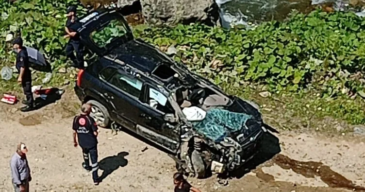 Cip yaylada uçuruma yuvarlandı: 2 ölü