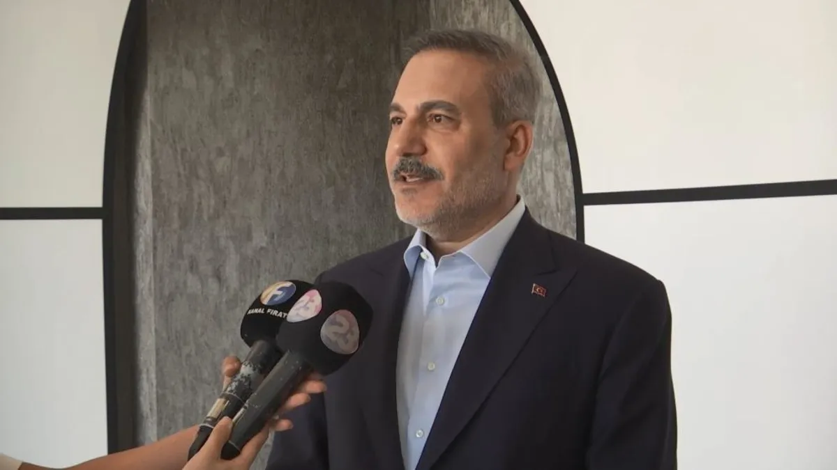 Bakan Fidan'dan terör örgütü YPG'nin kendini feshetmesine ilişkin açıklama
