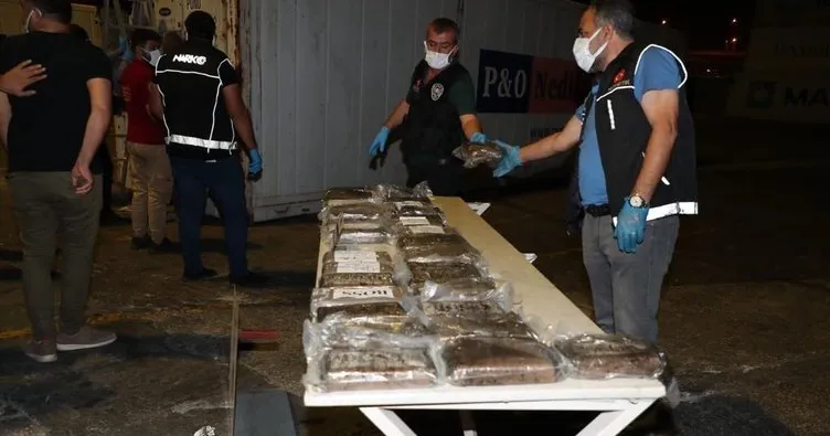 Muz yüklü konteynerde 48 kilo kokain yakalandı