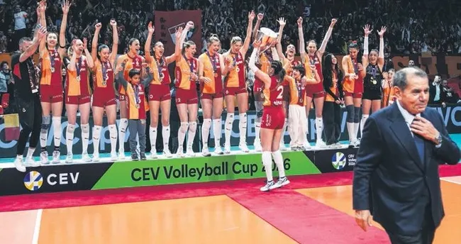 Kızlardan tarihi şampiyonluk