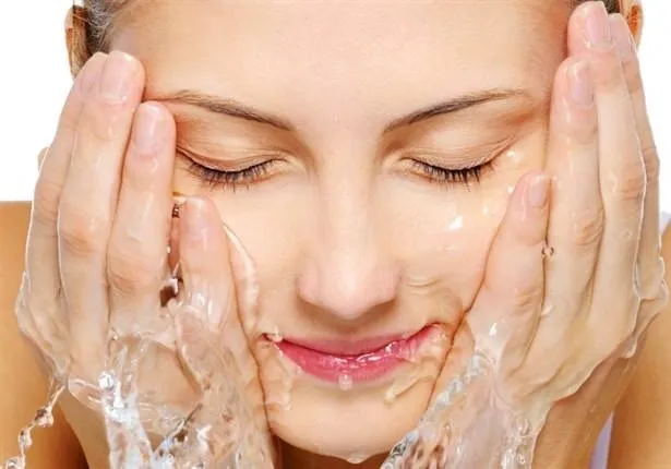 Yüzünüzü çok sık yıkamayın çünkü…