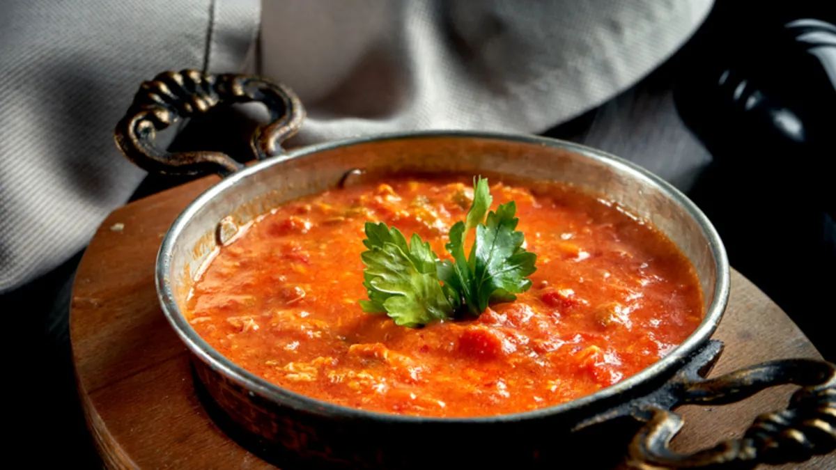 Menemen soğanlı mı yenir soğansız mı? Yılların tartışmasına yanıt geldi!