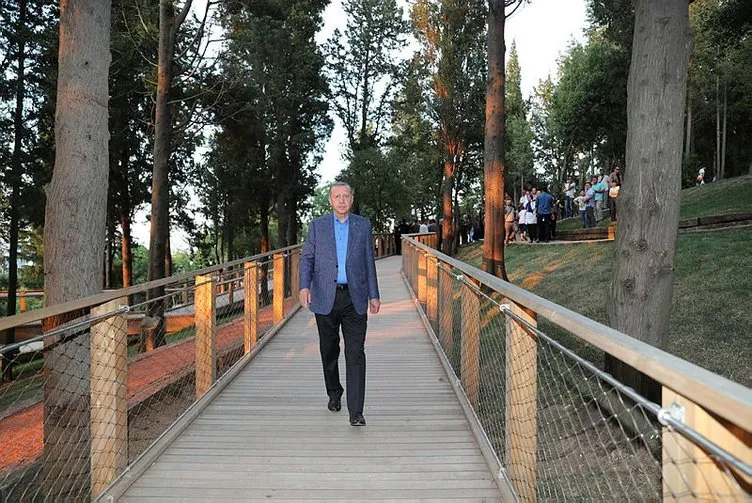 BaÅkan ErdoÄan, NakkaÅtepe Millet Bahçesi'ni gezdi vatandaÅlarla sohbet etti