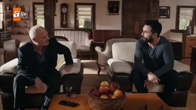 Sen Anlat Karadeniz 64. final bölümünde; Ferhat, Fikret’e destek oluyor!